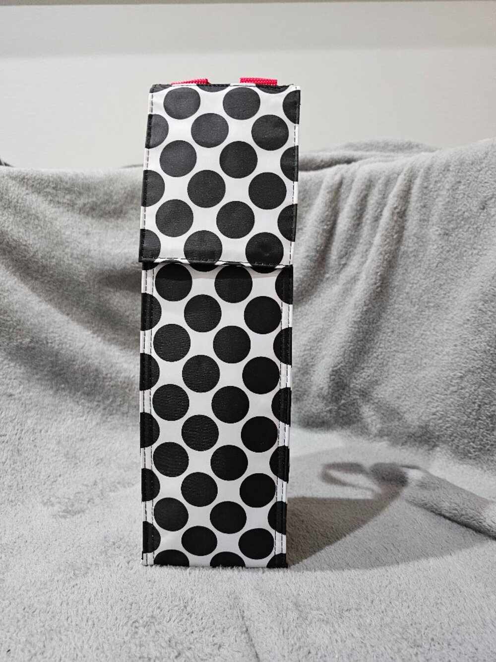 Thirty-One Perfect Bottle Thermal Big Dot Black White Wine Bag NWT